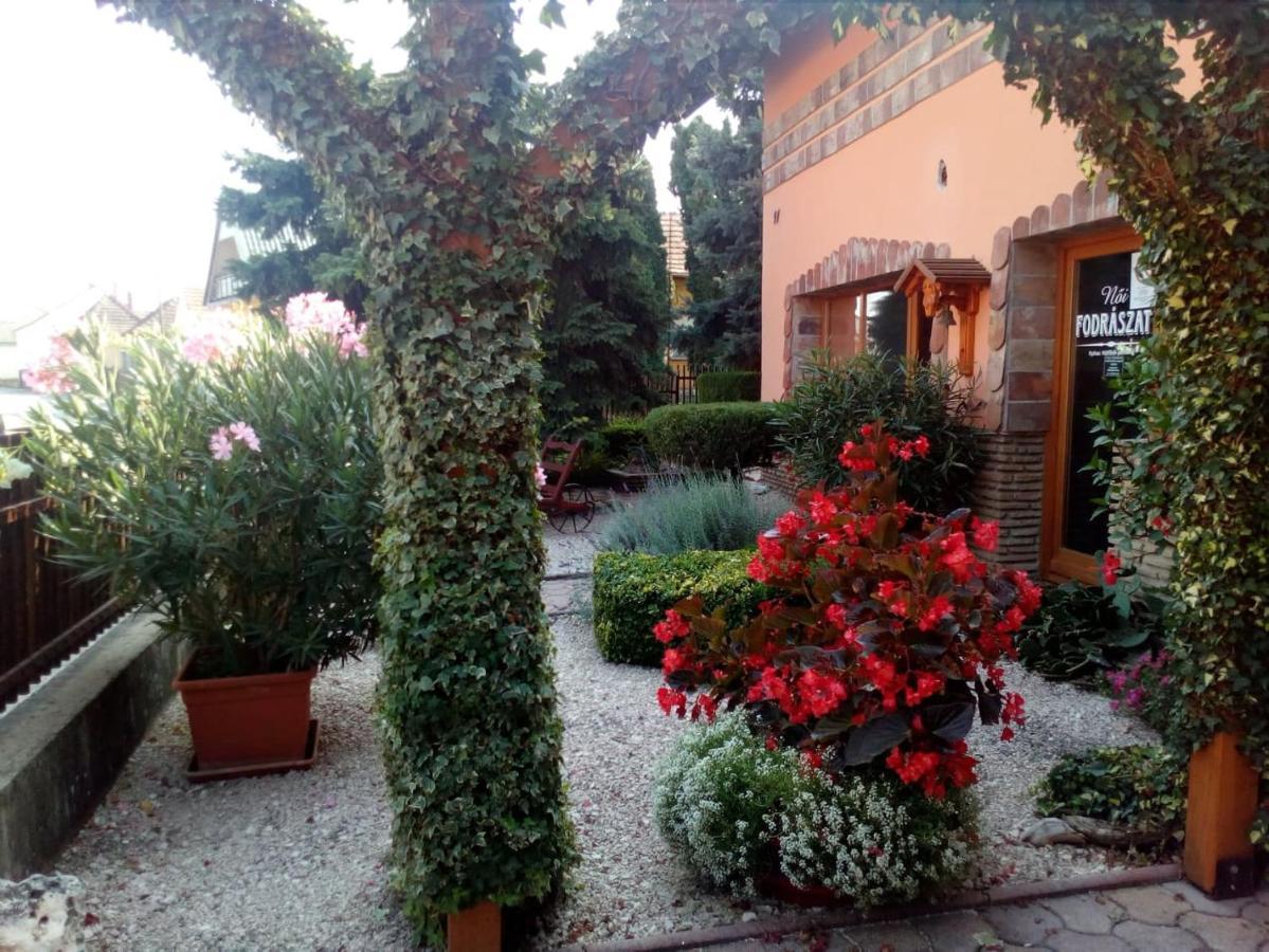 Chloe Apartman Szigetvár Exterior foto